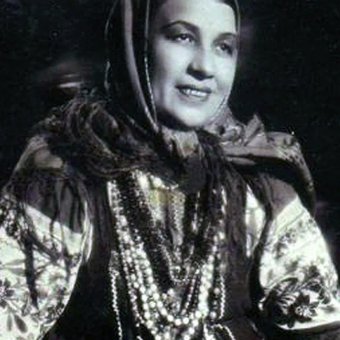 Познавательная программа, посвященная 120-летию со дня рождения великой русской певицы Лидии Руслановой "Душа певица"