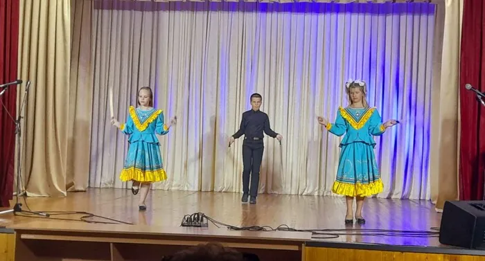 photo_5206580543188225029_y