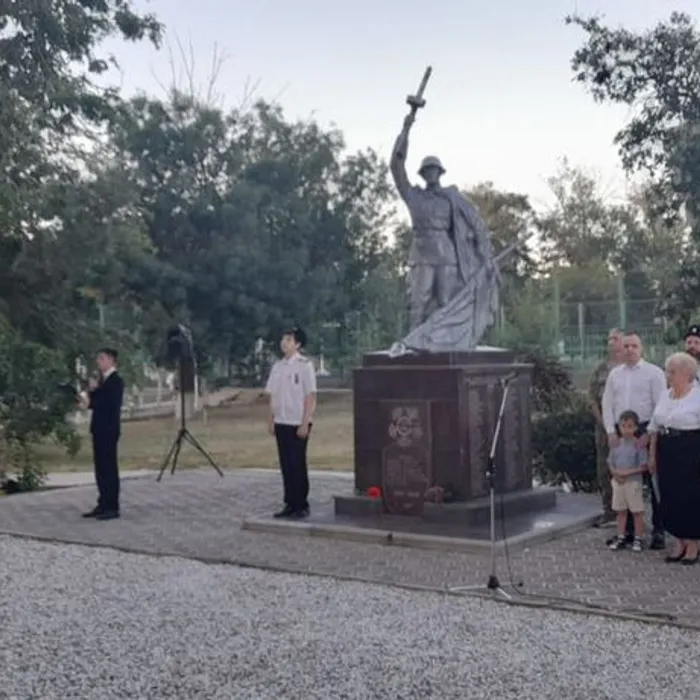 Торжественный митинг, посвященный Дню памяти и скорби, акция "Свеча памяти"
