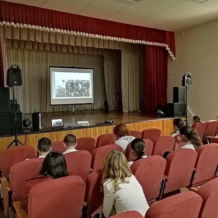 Познавательная программа из цикла "Носят улицы Анапы героев славных имена"