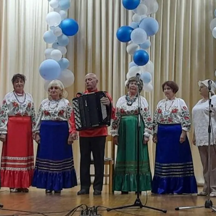 Концертная программа, посвященная Дню семьи, любви и верности "Любви негасимый свет"