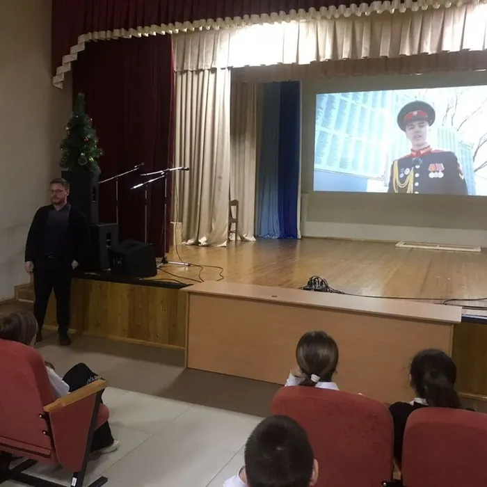 Час мужества, посвященный Дню неизвестного солдата "Забвению не подлежит"