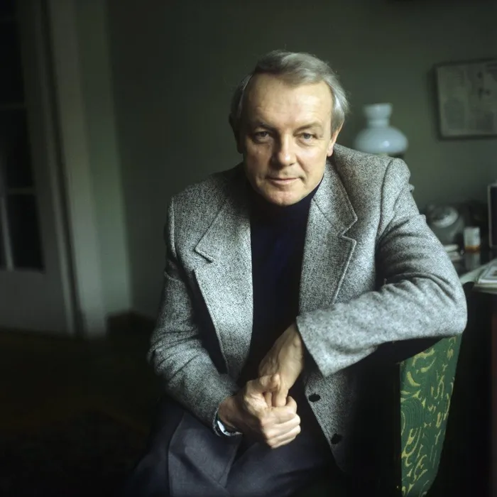 Программа из цикла "Фильм.Фильм.Фильм", посвященная 95-летнему юбилею актера Кирилла Лаврова
