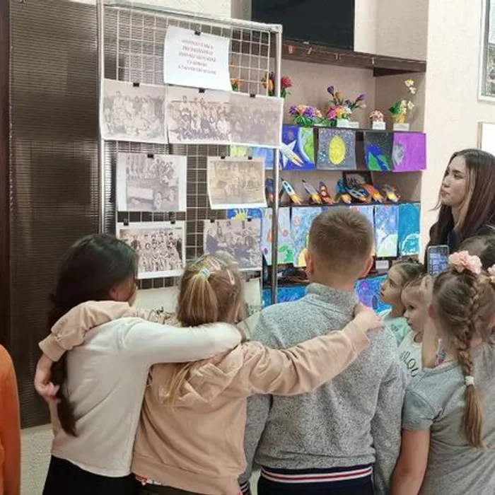 Фотовыставка и выставка рисунков "Ты благодать под южным небом... "