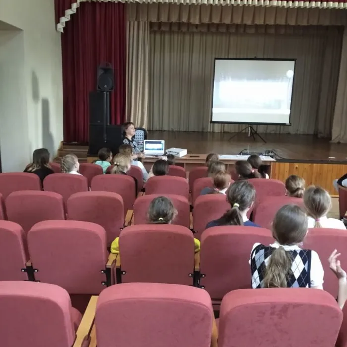 15.04.22 в доме культуры станицы Благовещенской состоялась интерактивная программа, посвященная Дню солидарности молодежи "Игра в кино"